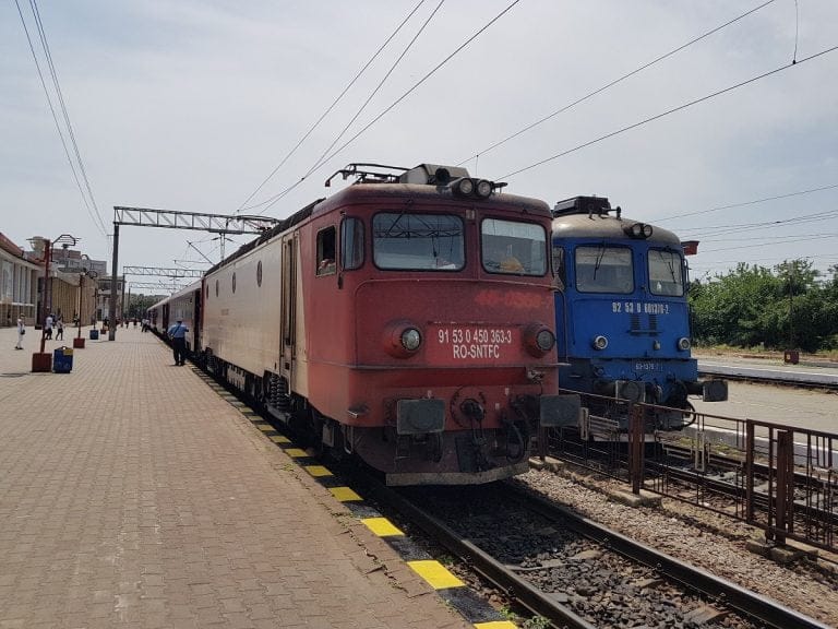 Șpagă la CFR: 11.500 de lei pentru ocuparea unui post de acar. Gheorghe Șoldan, șeful Diviziei Trafic-Sucursala CF Constanța, arestat preventiv