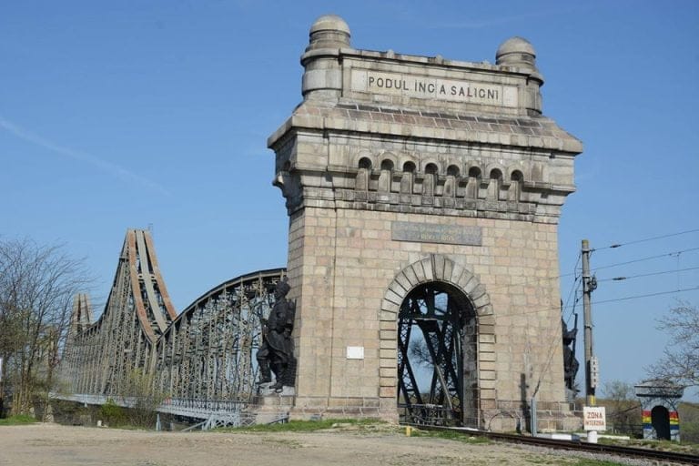 Cele cinci tentative eșuate de a distruge cu bombe podul de la Cernavodă