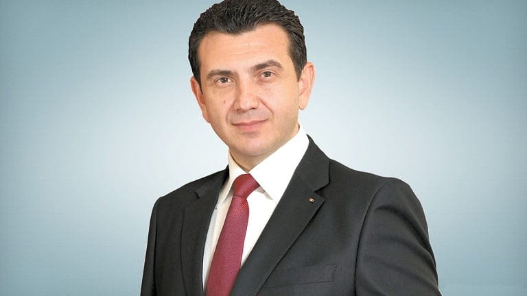 Membru PMP, către Claudiu Palaz: „Meteahna dumitale se numește: TRĂDARE!”