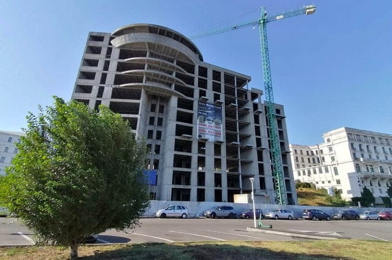 Foștii asociați ai lui Strutinsky vor să supraetajeze clădirea din Portul Tomis aflată în șantier de 22 de ani