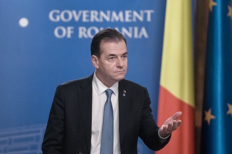 Orban îi răspunde lui IPS Teodosie: La Constanţa nu se interzic slujbele, se organizează în anumite condiţii
