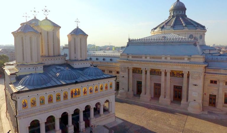 Biserica Ortodoxă Română are 16 noi sfinți. Printre ei, Arsenie Boca, Ilie Cleopa,  Ilie Lăcătușu și Sofian Boghiu