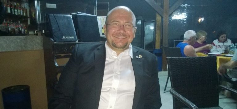 Bani pentru PSD Constanța. Procesul lui Adrian George Gâmbuțeanu, fost director RAJDP, se va rejudeca. Tribunal l-a achitat, Curtea a decis rejudecarea pentru abuz în serivciu