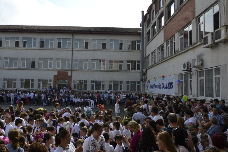 Bursele elevilor din orașul Mangalia au fost majorate