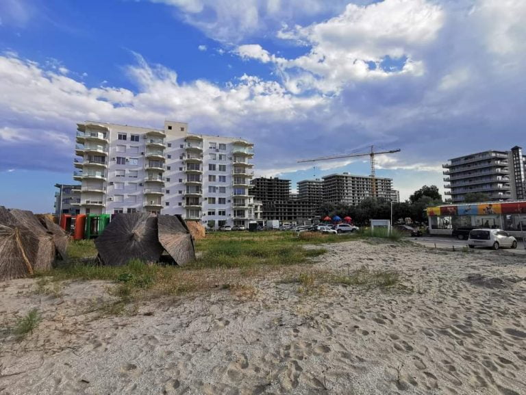 Forța Dreptei și USR au sesizat CCR cu privire la legislația care favorizează „rechinii imobiliari”