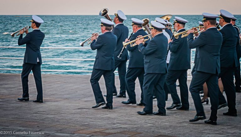 Zilele Constanței. Unde poți asculta refrene de vals, folclor stilizat și jazz interpretate de Fanfara Muzica Apelor