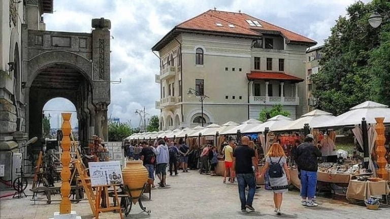 Începe Festivalul Art & Craft Constanța Revival. Ce poți vedea în Piața Ovidiu până pe 29 august