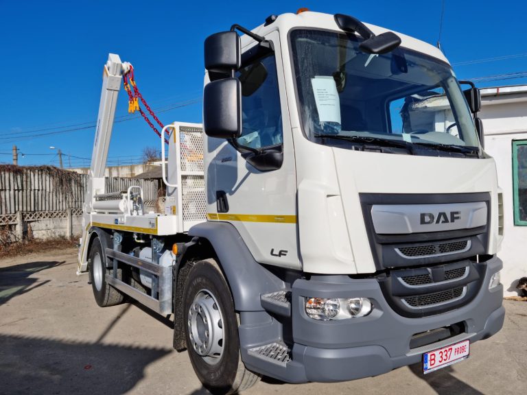 Primăria orașului Cernavodă și-a extins parcul auto cu un autocontainer multifuncțional