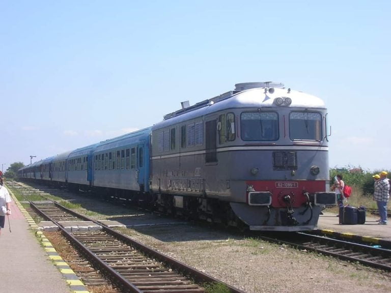 Tren in gara Eforie foto George Adrian
