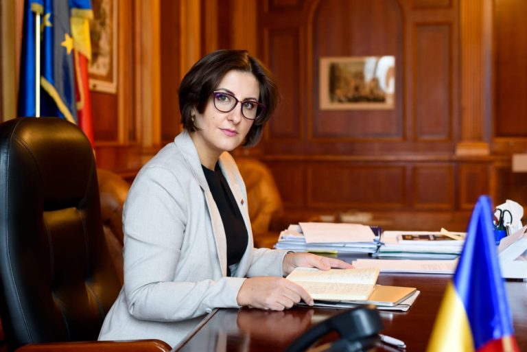 Deputata Cristina Rizea face bilanțul principalelor obiective îndeplinite ale partidului pe care îl reprezintă (P)