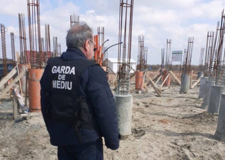 Autoritățile s-au trezit. Val de amenzi pentru construcțiile de la Corbu. Lucrările trebuie desființate