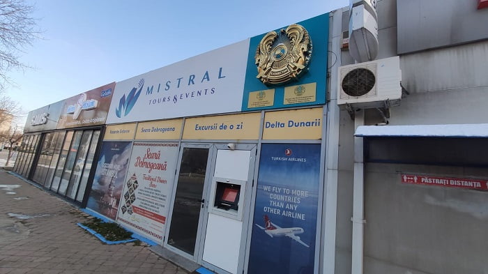 Corina Martin a amenajat Consulatul Onorific al Kazakhstanului în sediul de termopan al agenției sale de turism