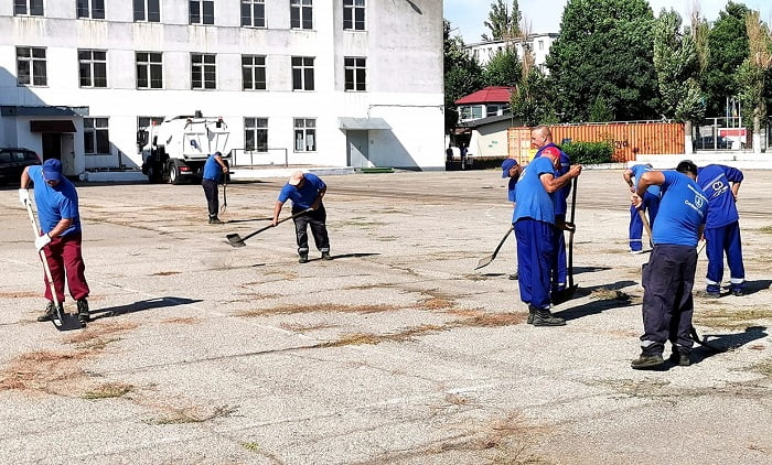 Confort Urban va plăti firme private să-i facă treaba