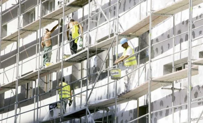 Primăria Mangalia vrea să termoizoleze 10 blocuri de 4 etaje cu peste 1 mil. euro per unitate, cost mult supraevaluat