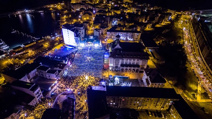 Primăria Constanța vrea să concesioneze iluminatul public al orașului cu 29 mil. lei, pentru 5 ani