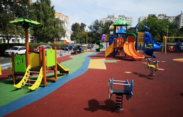 Cele 10 noi locuri de joacă din Constanța și semnele care prefigurează un contract “servit” în valoare de 8,7 mil. lei