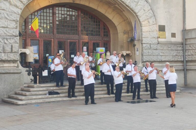Fanfara Muzica Apelor reia seria concertelor de weekend
