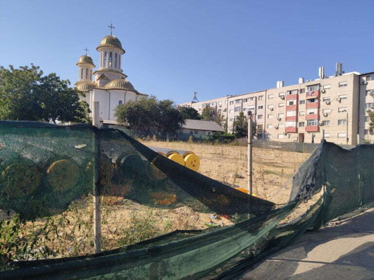 FOTO Constănțenii au vrut un parc în zona Galeriile Soveja, dar au parte de un focar de infecție