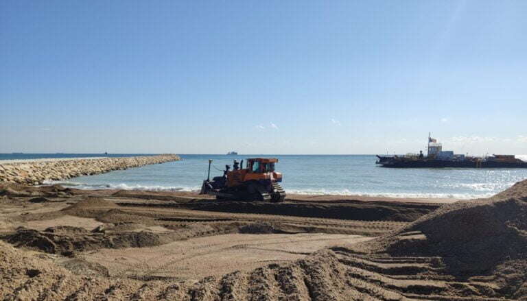 Costineștiul va avea 16 hectare de plajă nouă. Olandezii de la Van Oord vor executa lucrările