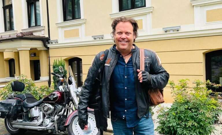 Charlie Ottley, către diaspora românească: „Veniți acasă! Țara voastră are nevoie de voi”