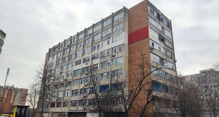 Conducerea unei Asociații de Proprietari, acuzată că a „umflat” facturile la întreținere. „Consumam 4-5 mc de apă rece, ne trezeam cu 10 mc pe tabel”