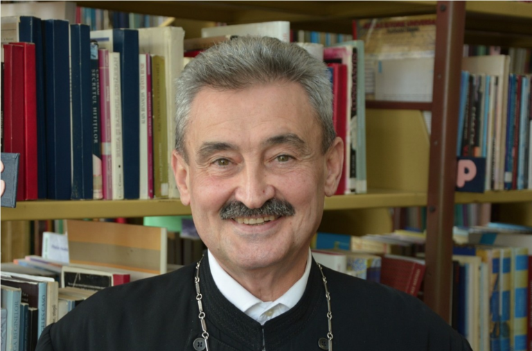 Marius Moșteanu, unul dintre cei mai cunoscuți preoți dobrogeni, vorbește la Biblioteca Județeană Constanța despre „carte și spiritualitate”