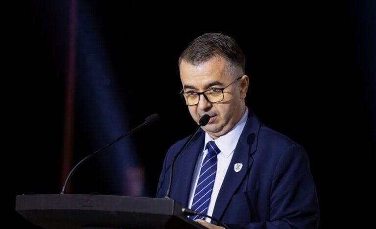 Ce prevede acordul semnat de Ștefan Ilie, primarul municipiului Tulcea, cu DNA. Deși vinovat, poate rămâne primar în continuare