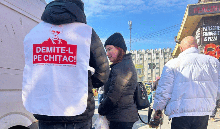 Peste 5.000 de constănțeni au semnat pentru organizarea referendumului de demitere a primarului Vergil Chițac