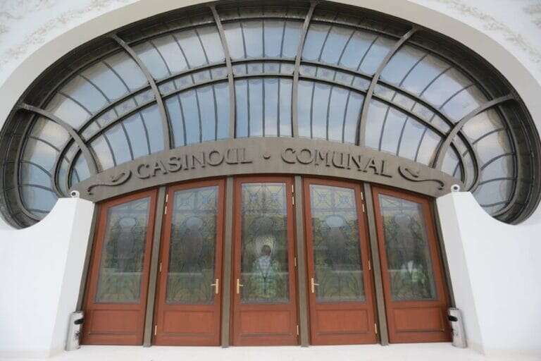 Primăria a rezervat două domenii web pentru Cazinoul Constanța –  www.casino-constanta.ro și www.casinocomunal.ro