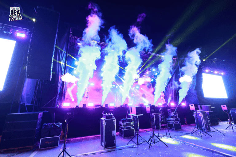 Peste 7.000 de participanți la prima seară a ForeverSea Festival din Mamaia Nord. Muzică, emoție și distracție până în zori