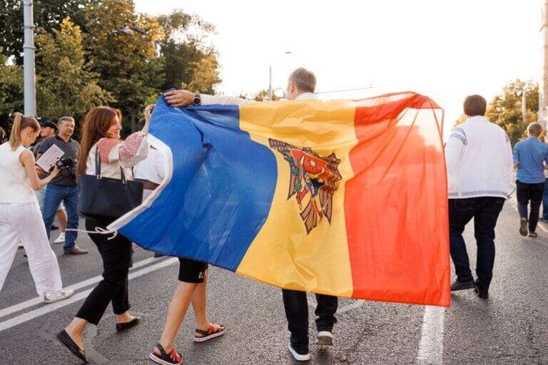 ANALIZĂ | „Lumea rusă” în Republica Moldova: de la narațiuni de seducție la narațiuni de șantaj