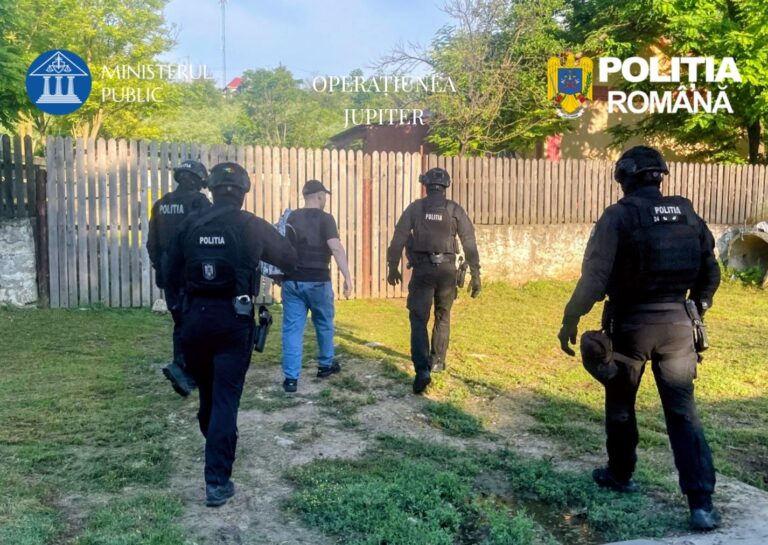 Operațiunea JUPITER: „Tombolă online”, la care se promitea câștigarea unei mașini, finalizată cu percheziții