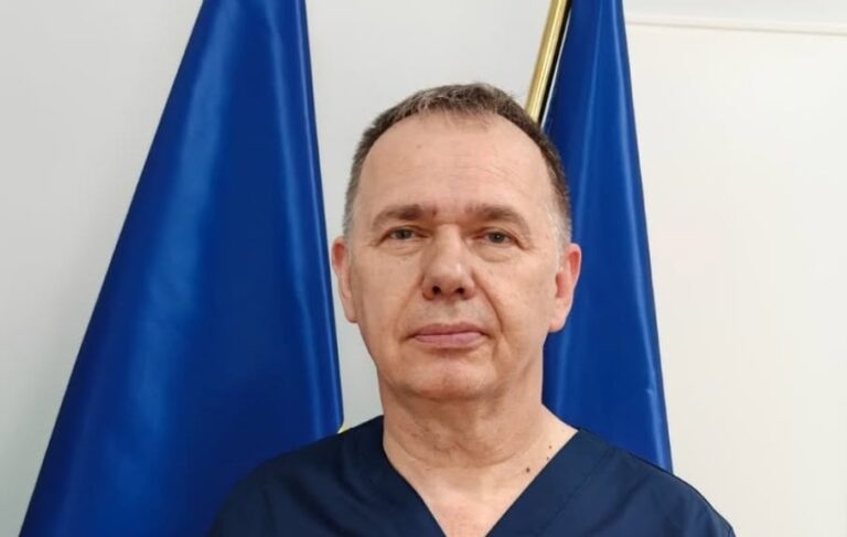 În timp ce lua mită de la pacienți, conform DNA, medicul militar Constantin Ghiță vorbea despre „capacitatea de a fi alături de oameni atunci când au cea mai mare nevoie de ajutor”